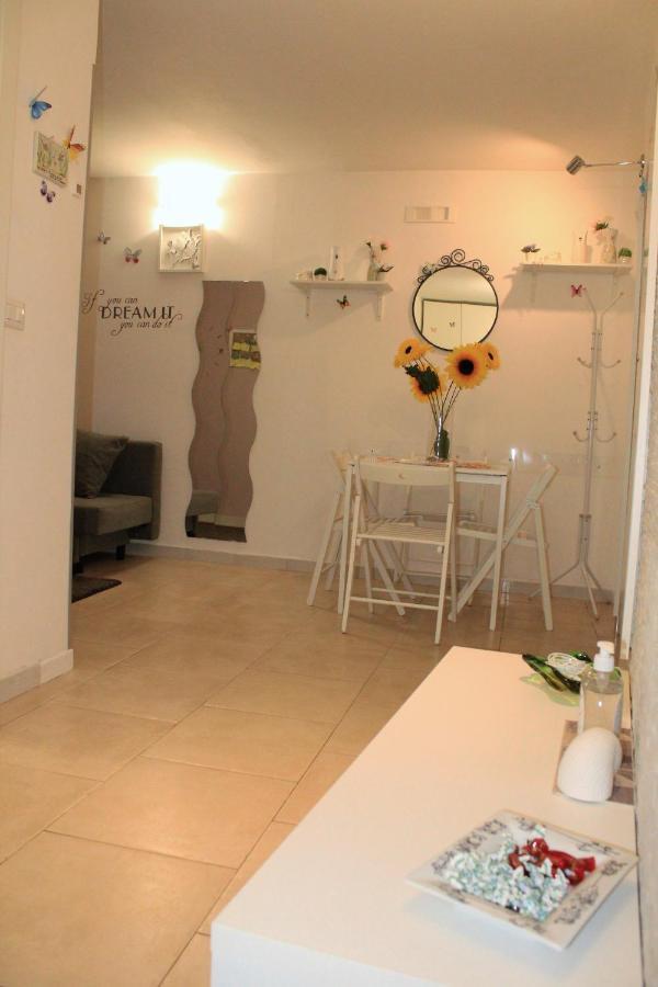 Casa Vacanze Angelica Σαλέρνο Εξωτερικό φωτογραφία