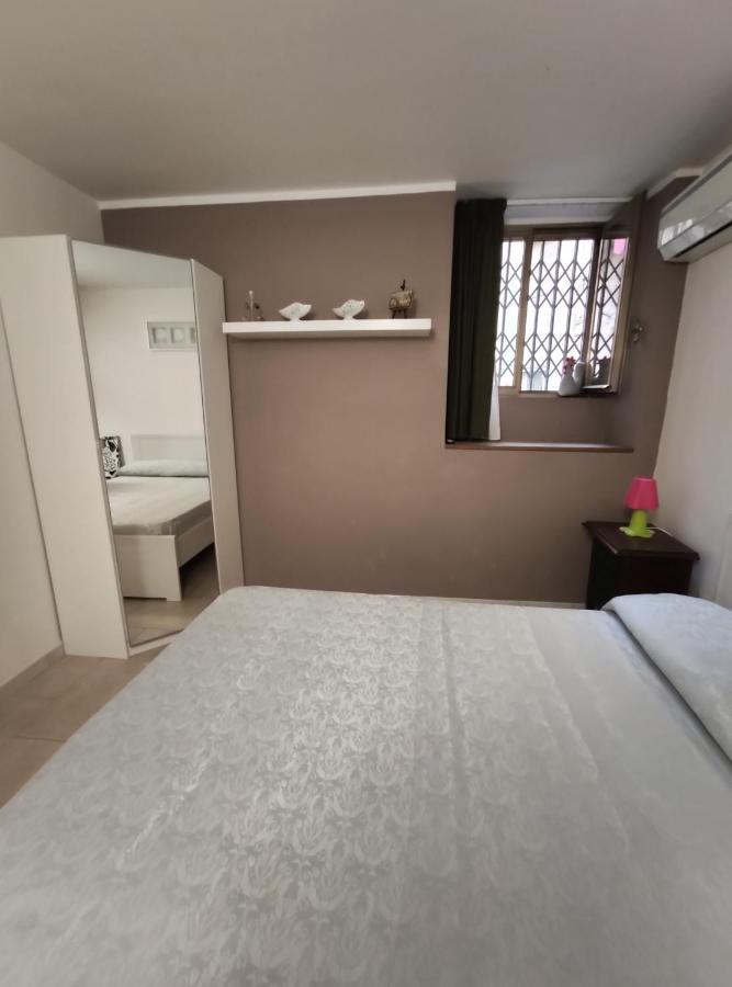 Casa Vacanze Angelica Σαλέρνο Εξωτερικό φωτογραφία
